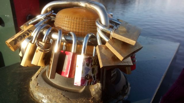 Love-locks on Magere Brug